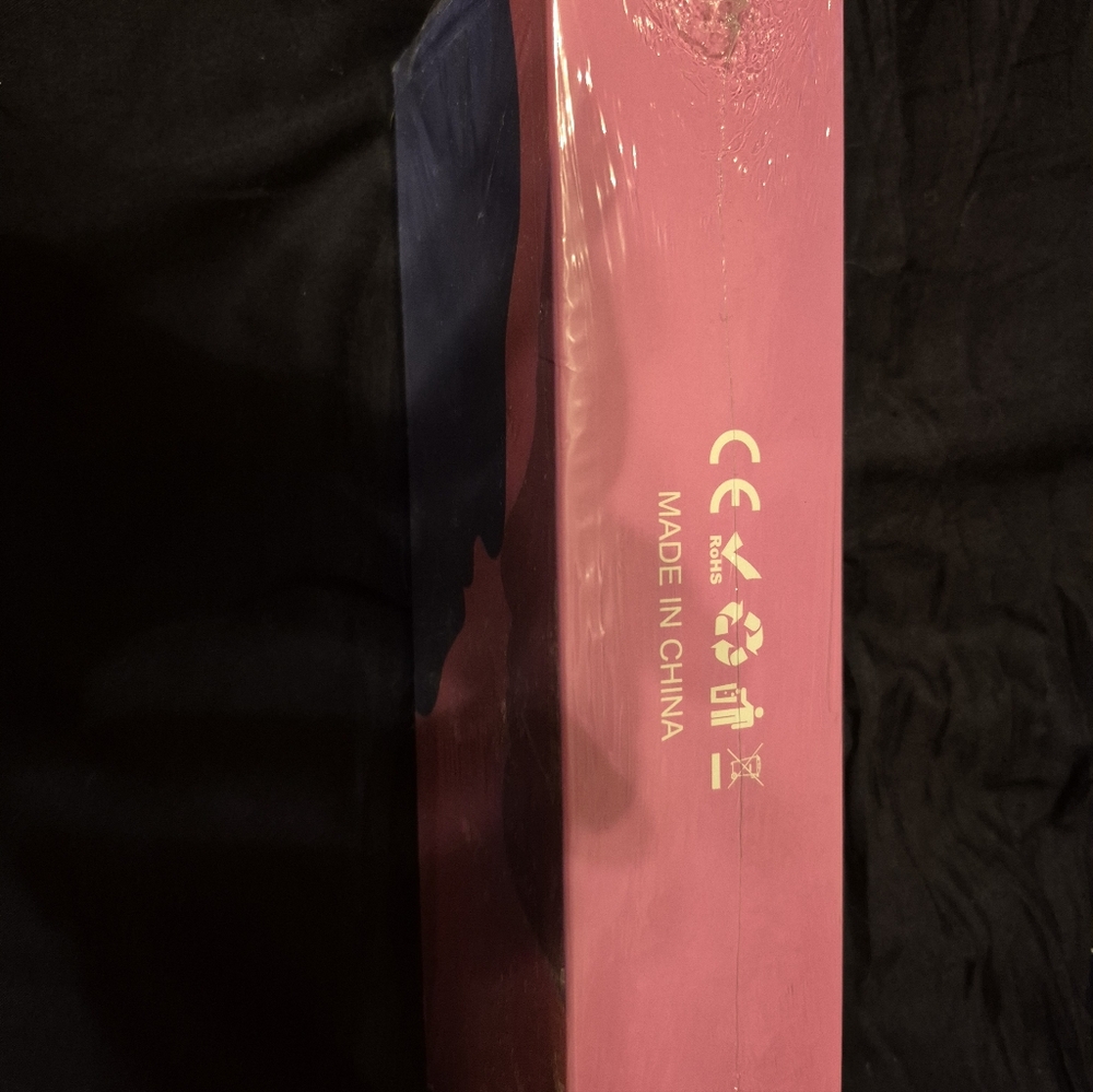 Brand NEW elctric Makeup Brush